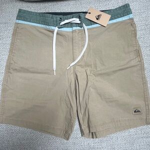 Quicksilver Board Shorts Men’s 33